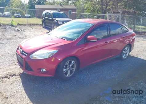 2012 Ford Focus Se z USA, uszkodzony, nr VIN 1FAHP3F25CL460983